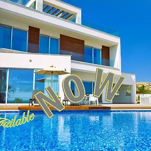 Beachfront Luxury Idania Ayia Napa