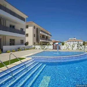 https://mythical-sands-resort-loucas-apartment.protaras-cy-hotels.com